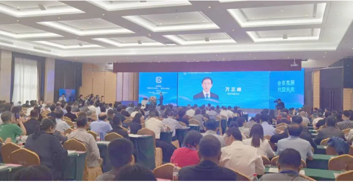 萬(wàn)正峰：濮陽(yáng)有“三度”讓涂料企業(yè)放心投資、舒心創(chuàng)業(yè)