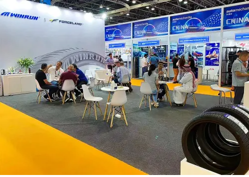 AUTOMECHANIKA DUBAI 2023一如既往地吸引了來自世界各地的知名品牌，向成千上萬的供應(yīng)商、消費者和行業(yè)專業(yè)人士展示了最新的產(chǎn)品和技術(shù)，因而在中東汽車后市場領(lǐng)域享有盛譽。