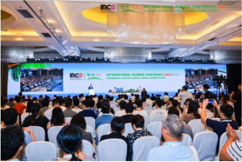 據(jù)了解，國際橡膠會議(IRC)是國際橡膠會議組織(IRCO)的大型重要會議，每年一次，由成員國中的會權(quán)國家輪流主辦。中國已成功主辦過三次，而IRC2023是中國再次舉辦的盛會。本次大會主題為“智能低碳，共創(chuàng)美好未來”。
