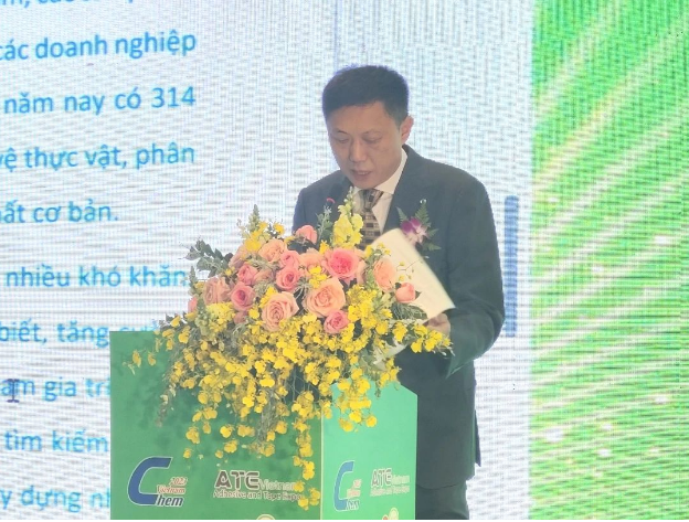 由中國(guó)膠粘劑和膠粘帶工業(yè)協(xié)會(huì)、中國(guó)國(guó)際貿(mào)易促進(jìn)委員會(huì)化工行業(yè)分會(huì)、越南國(guó)家化工總公司、越南國(guó)際廣告博覽中心聯(lián)合主辦的2023越南國(guó)際膠粘劑與膠粘帶展于11月15日在越南胡志明市西貢會(huì)展中心盛大開(kāi)幕，為期三天，將一直持續(xù)到17日下午。