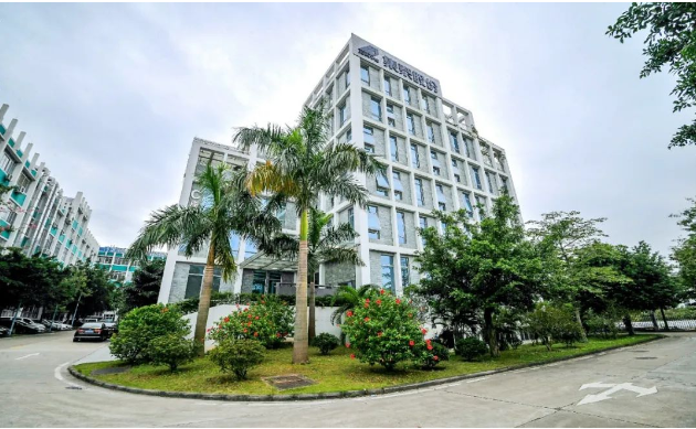 近日，國家知識產(chǎn)權優(yōu)勢企業(yè)和示范企業(yè)評定結(jié)果發(fā)布，集泰股份成功獲評“2023年度國家知識產(chǎn)權優(yōu)勢企業(yè)”。這一榮譽的獲得，標志著集泰股份在國家級“綠色工廠”和CNAS國家認可實驗室之后再次取得國家級認可，彰顯了其在綠色生產(chǎn)、實驗檢測、知識產(chǎn)權管理等三個方面達到了國家水準，處于行業(yè)領先地位。
