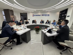青島科技大學與泰凱英深化校企合作