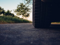 數(shù)據(jù)｜前四月汽車產(chǎn)銷首次雙超千萬輛 新能源汽車銷量占比42.7%